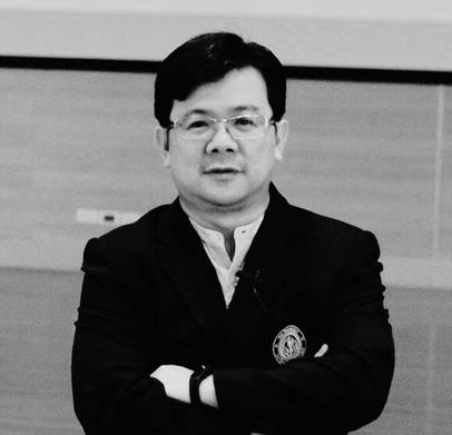 Kiattawee Choowongkomol